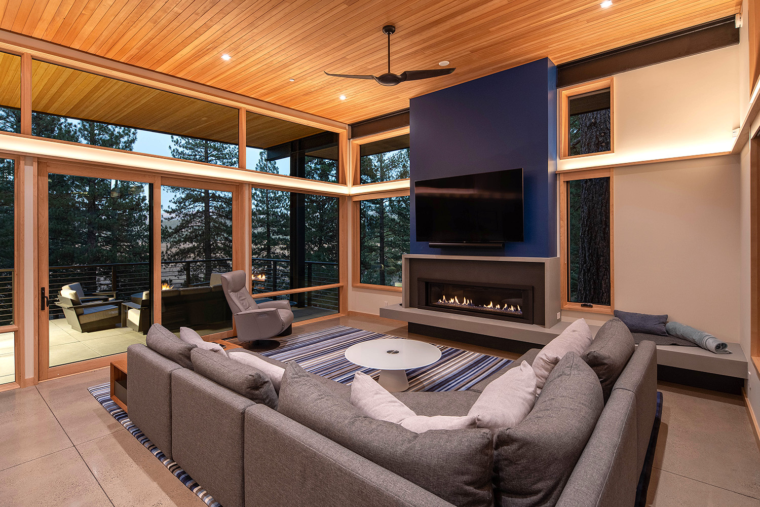 Lahontan-Martis-Valley-Interior-7